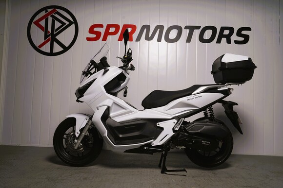 Скутер SPRMOTORS ADV MAX 150 CDI (Белый) pitbikemarket.ru